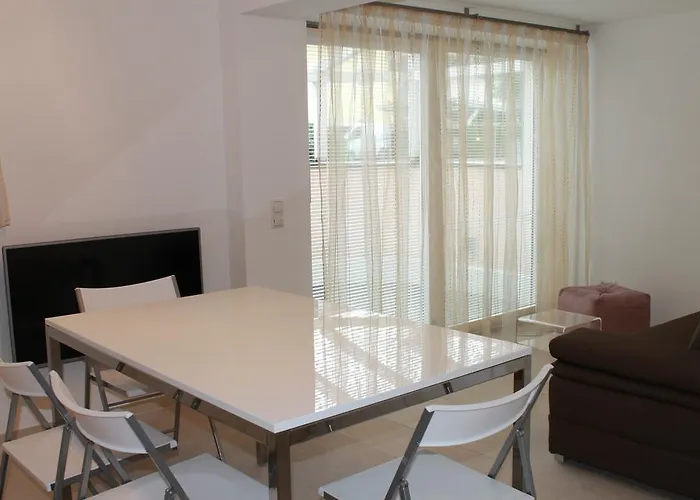 Starapartments *